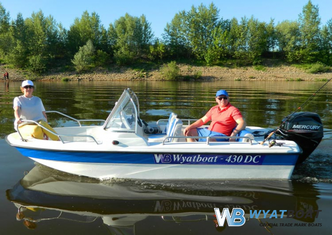Wyatboat-430DC (тримаран)